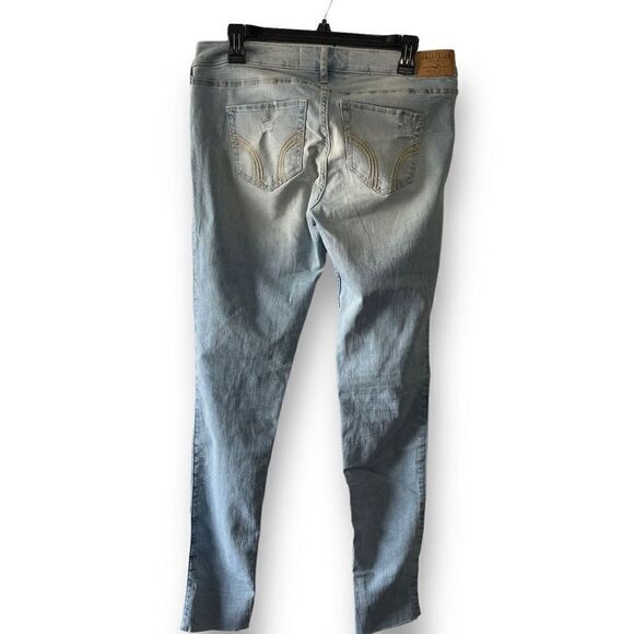 HOLLISTER Super Skinny Light Wash Raw Edge Hem Jeans, 29 - Picture 2 of 9